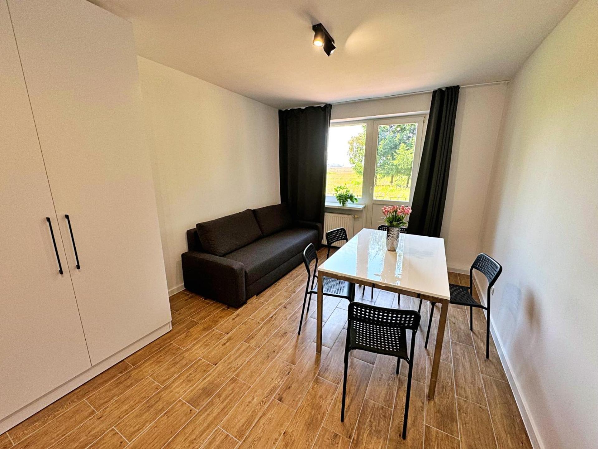 Apartamenty Lotnisko Leszno Leszno  Exterior foto